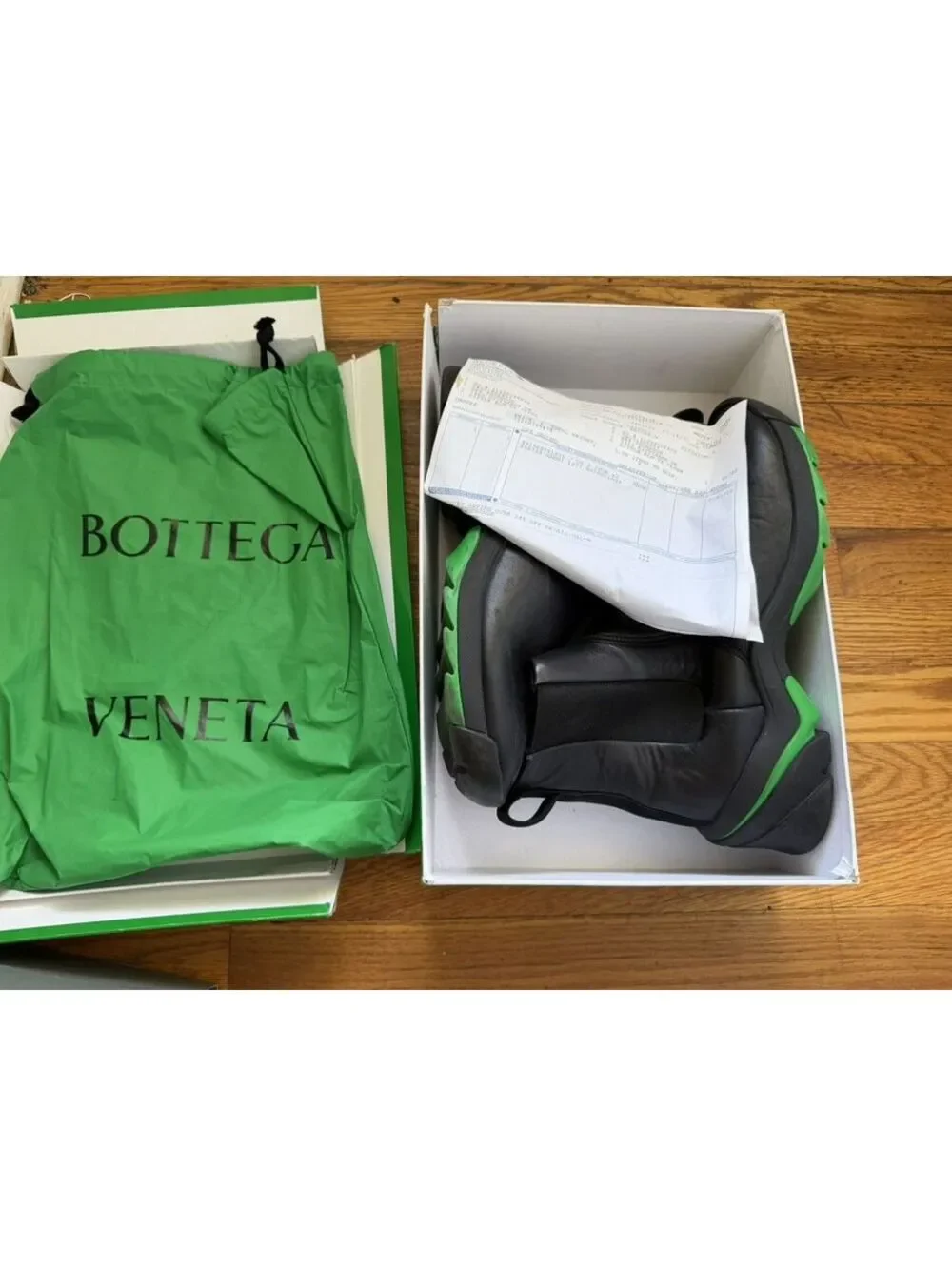 Bottega Veneta Flash Chelsea Boots - Black / Grass Green
